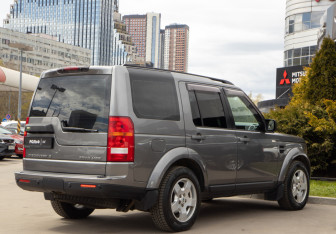 Подержанный автомобиль Land Rover Discovery 2008 года (4 фото)