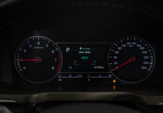 Подержанный автомобиль Kia Sorento 2022 года (17 фото)