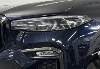 Подержанный автомобиль BMW X7 2020 года (8 фото)