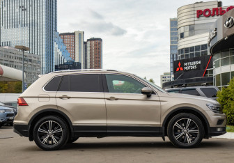 Подержанный автомобиль Volkswagen Tiguan 2017 года (3 фото)