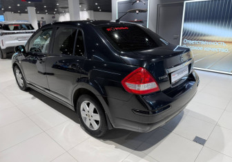 Подержанный автомобиль Nissan Tiida Sedan 2008 года (4 фото)