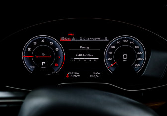 Подержанный автомобиль Audi Q5 2020 года (11 фото)