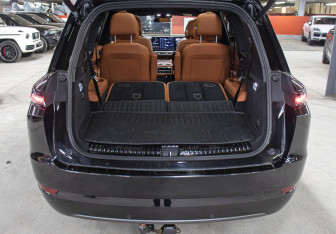 Подержанный автомобиль LiXiang L9 2023 года (10 фото)