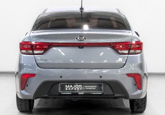 Подержанный автомобиль Kia Rio Sedan 2020 года (6 фото)
