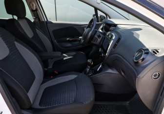Подержанный автомобиль Renault Kaptur 2016 года (9 фото)