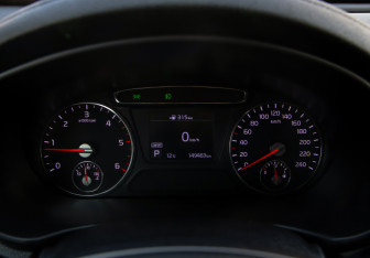 Подержанный автомобиль Kia Sorento 2018 года (9 фото)