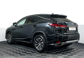 Подержанный автомобиль Lexus RX 2021 года (7 фото)