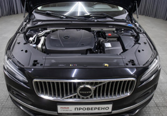Подержанный автомобиль Volvo S90 2021 года (9 фото)