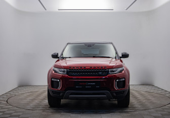 Подержанный автомобиль Land Rover Range Rover Evoque 2018 года (2 фото)