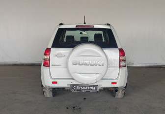 Подержанный автомобиль Suzuki Grand Vitara 2011 года (5 фото)