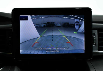 Подержанный автомобиль Ford Explorer 2020 года (8 фото)