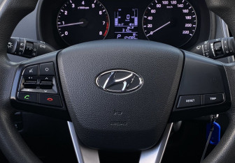 Подержанный автомобиль Hyundai Creta 2018 года (15 фото)