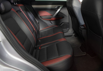 Подержанный автомобиль Geely Coolray 2020 года (10 фото)