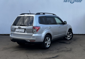 Подержанный автомобиль Subaru Forester Suv 2008 года (5 фото)