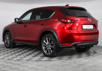Подержанный автомобиль Mazda CX-5 2022 года (7 фото)