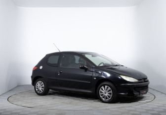 Подержанный автомобиль Peugeot 206 Hatchback 2007 года (3 фото)