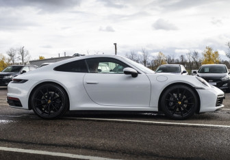 Подержанный автомобиль Porsche 911 Coupe 2020 года (7 фото)