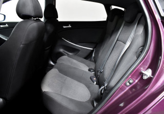 Подержанный автомобиль Hyundai Solaris Hatchback 2013 года (9 фото)