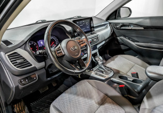 Подержанный автомобиль Kia Seltos 2021 года (16 фото)