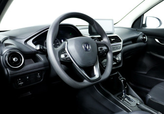 Подержанный автомобиль Changan Alsvin 2023 года (11 фото)