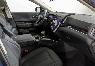 Новый Hongqi HS3 2024 (9 фото)