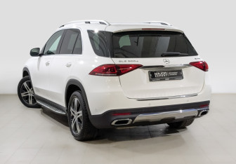 Подержанный автомобиль Mercedes-Benz GLE 2020 года (7 фото)