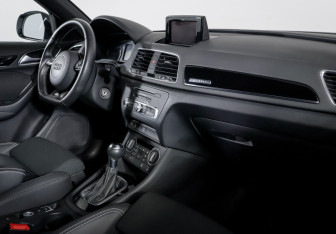 Подержанный автомобиль Audi Q3 2018 года (9 фото)