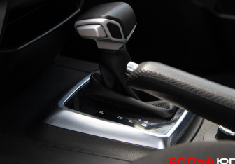 Подержанный автомобиль УАЗ Patriot 2020 года (17 фото)