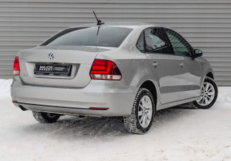 Подержанный автомобиль Volkswagen Polo Sedan 2020 года (5 фото)
