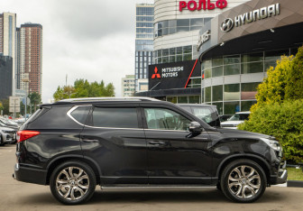 Подержанный автомобиль SsangYong Rexton 2019 года (3 фото)