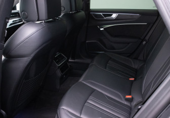 Подержанный автомобиль Audi A7 2019 года (11 фото)
