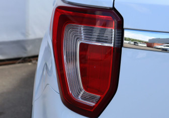 Подержанный автомобиль Ford Explorer 2018 года (22 фото)
