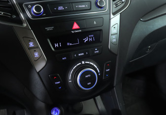 Подержанный автомобиль Hyundai Santa Fe 2015 года (20 фото)