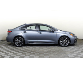 Подержанный автомобиль Toyota Corolla Sedan 2021 года (4 фото)