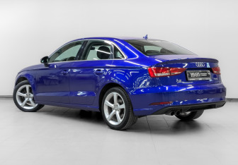 Подержанный автомобиль Audi A3 Sedan 2017 года (7 фото)
