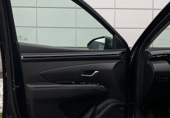 Подержанный автомобиль Hyundai Tucson 2022 года (21 фото)