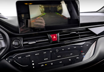 Подержанный автомобиль Москвич 3 2023 года (25 фото)