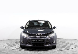 Подержанный автомобиль Ford Focus Hatchback 2013 года (2 фото)