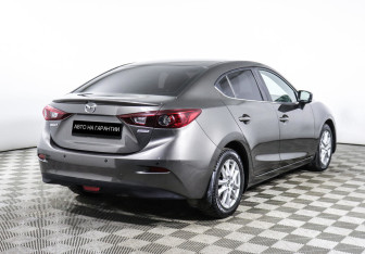 Подержанный автомобиль Mazda 3 Sedan 2016 года (3 фото)