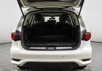 Подержанный автомобиль Infiniti QX60 2019 года (22 фото)