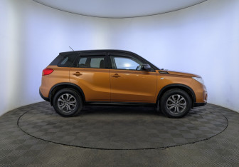 Подержанный автомобиль Suzuki Vitara 2017 года (4 фото)