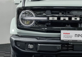 Подержанный автомобиль Ford Bronco 2022 года (26 фото)