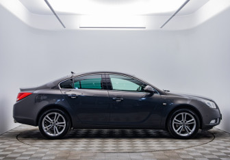 Подержанный автомобиль Opel Insignia Sedan 2013 года (4 фото)
