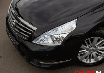 Подержанный автомобиль Nissan Teana 2012 года (21 фото)