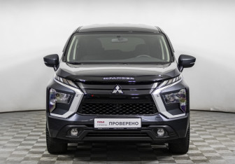 Подержанный автомобиль Mitsubishi Xpander 2023 года (2 фото)