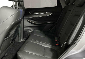 Подержанный автомобиль Exeed LX 2022 года (10 фото)