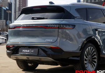 Подержанный автомобиль Voyah Free 2022 года (20 фото)