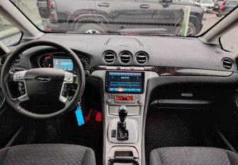 Подержанный автомобиль Ford Galaxy 2007 года (9 фото)