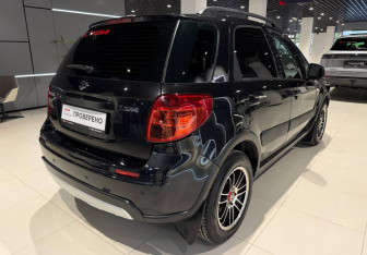 Подержанный автомобиль Suzuki SX4 Hatchback 2012 года (3 фото)