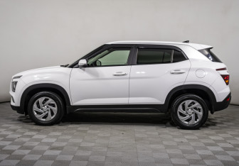 Подержанный автомобиль Hyundai Creta 2022 года (8 фото)